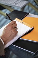Schrijfblok Rhodia A5 lijn met kantlijn 80 vel 80gr oranje-3